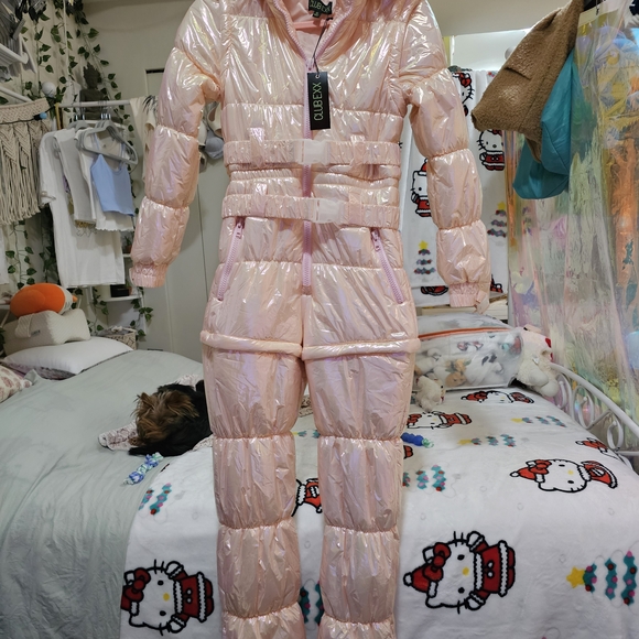 Stylish Pink Puffer Jacket - Picture 5 of 9